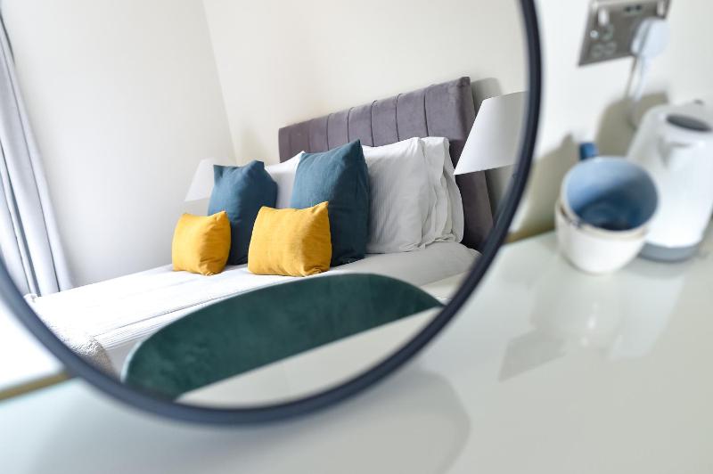 Double Room with Private Bathroom image 3