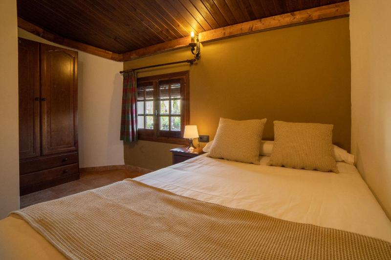 Two-Bedroom House (5 Adults) image 4