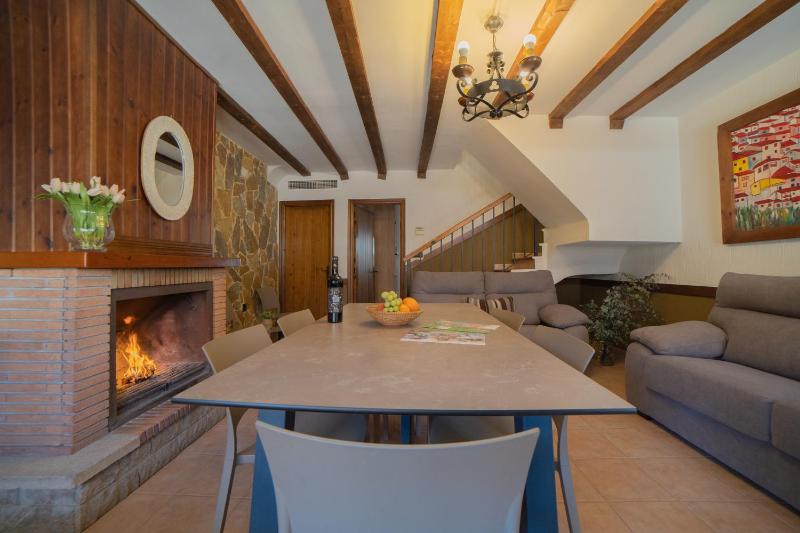 Three-Bedroom House image 3