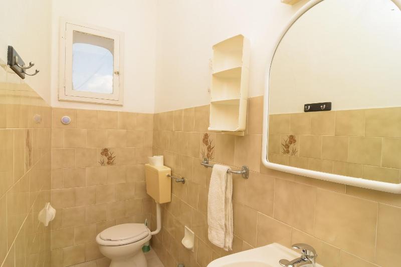 Triple Room image 2