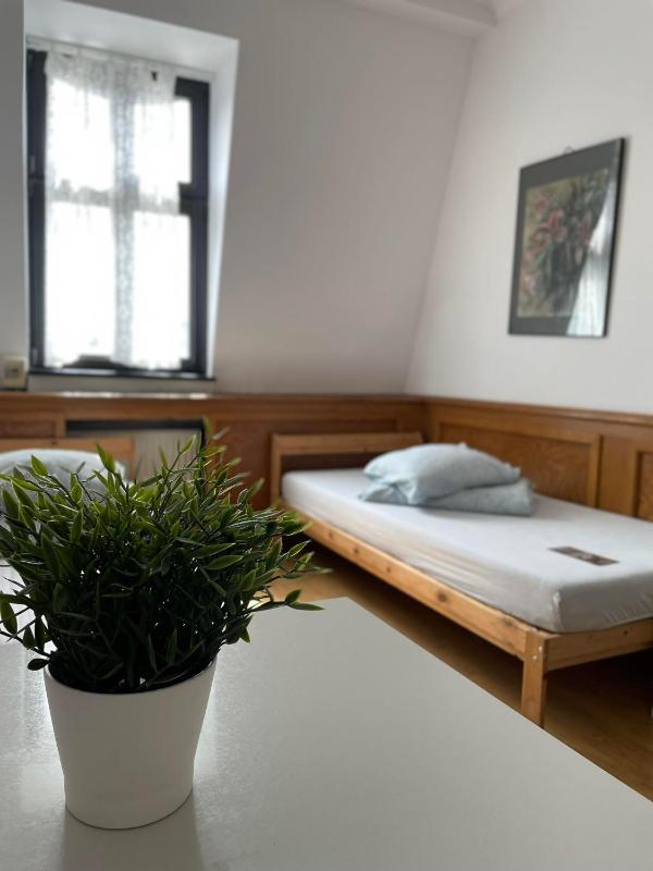 Double Room image 1
