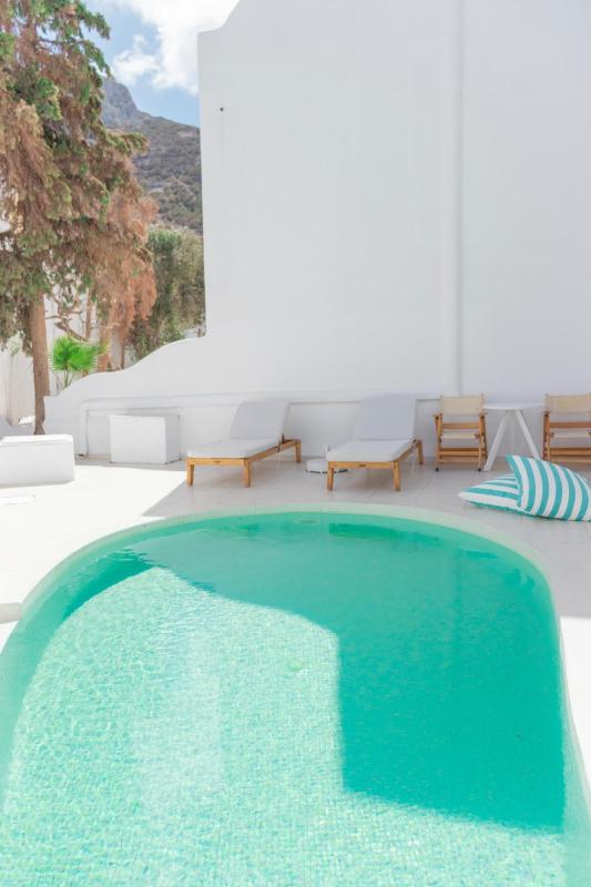 Suite with Private Pool image 4