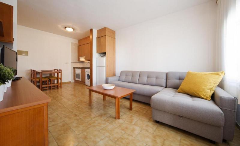 One-Bedroom Apartment (2 - 4 Adults) image 2