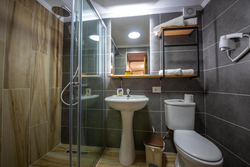 Triple Room image 2