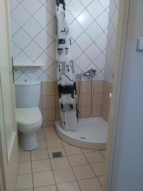 One-Bedroom Apartment image 3