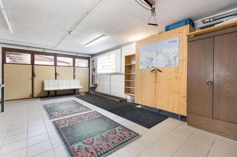 Four-Bedroom Apartment (8 Adults) image 2