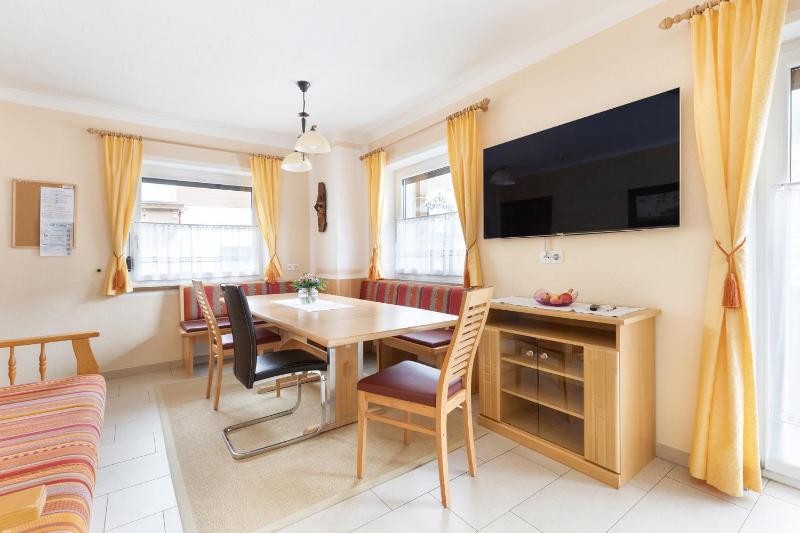 Four-Bedroom Apartment (8 Adults) image 1