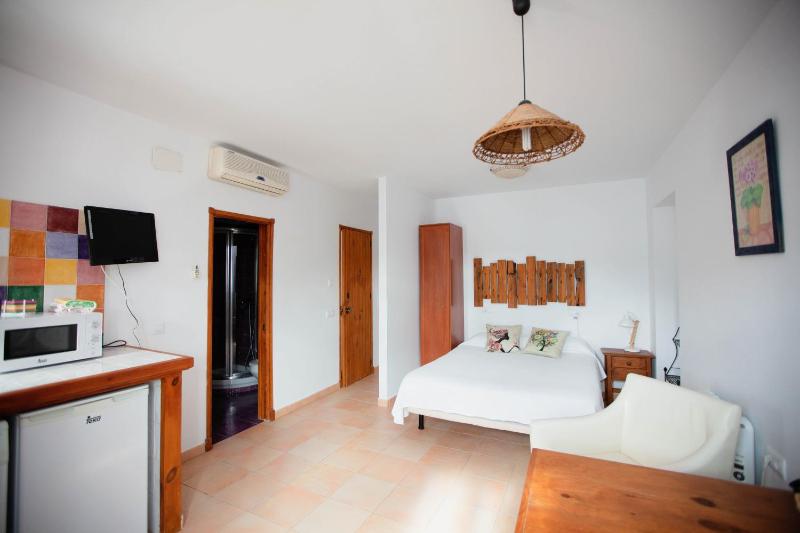 Apartamentos y Estudios Casa de la Hoya - image 16