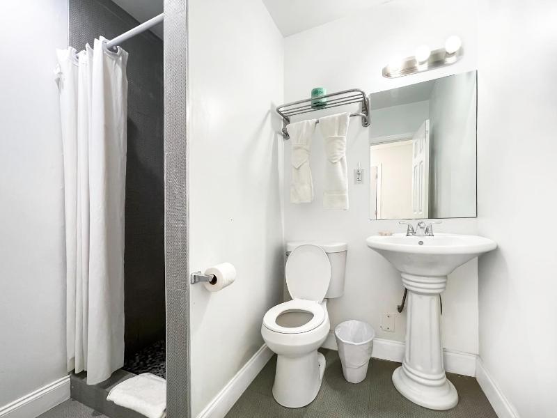 Superior King Room image 2