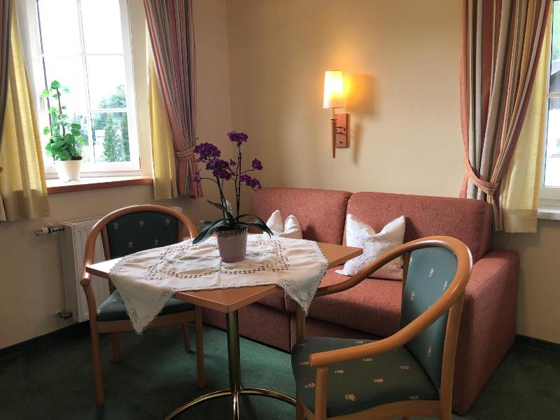 Superior Double Room image 3