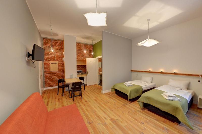 Deluxe Triple Room image 3