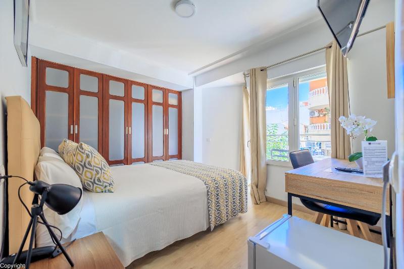 Quadruple Room image 3