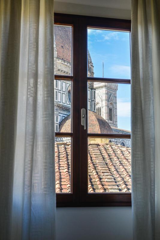 Windows on Dome Luxury Rooftop - image 6