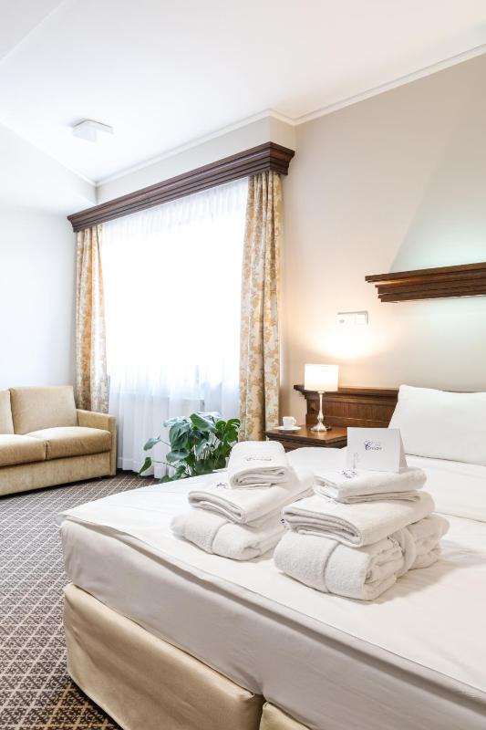 Hotel Crocus - image 23