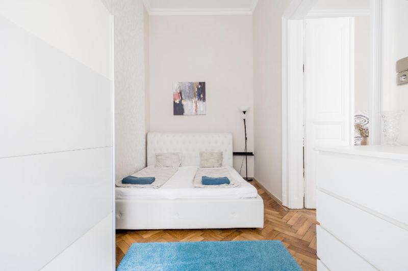 Elisabeth 52 Apartment - image 8