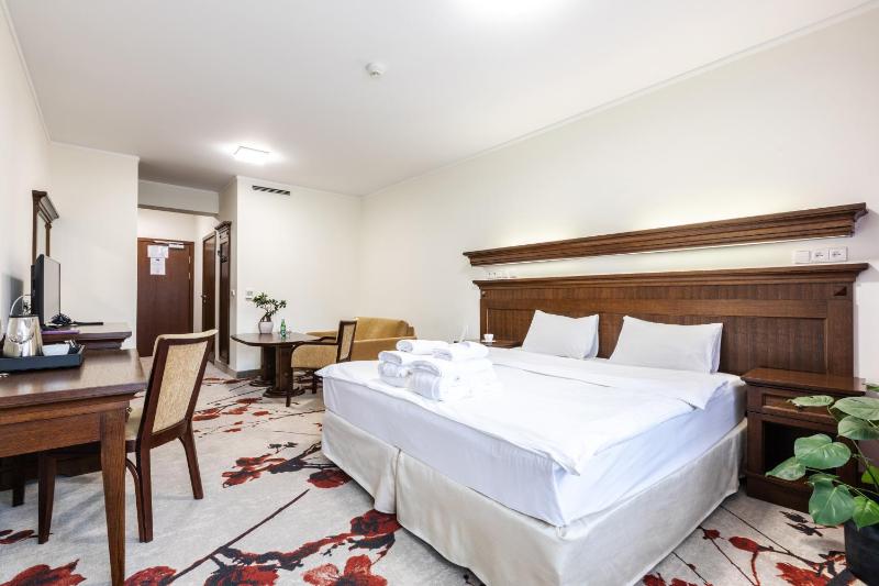 Hotel Crocus - image 43
