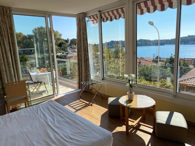 Prestige Double Room with Sea View image 1