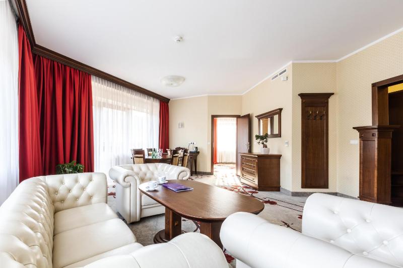 Hotel Crocus - image 12