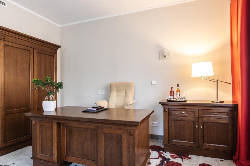 Apartment with Garden View image 3