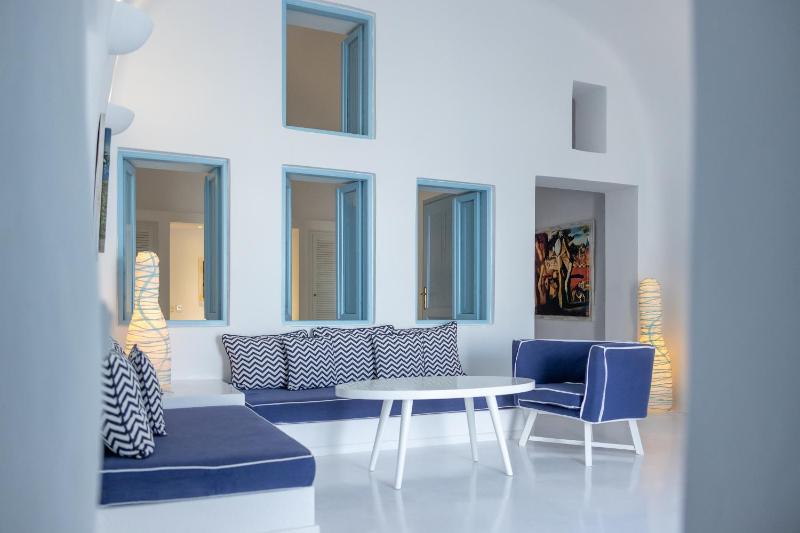 Foivos Suite image 4