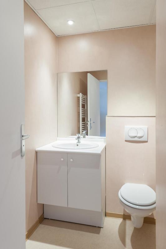 Standard Twin Studio image 3