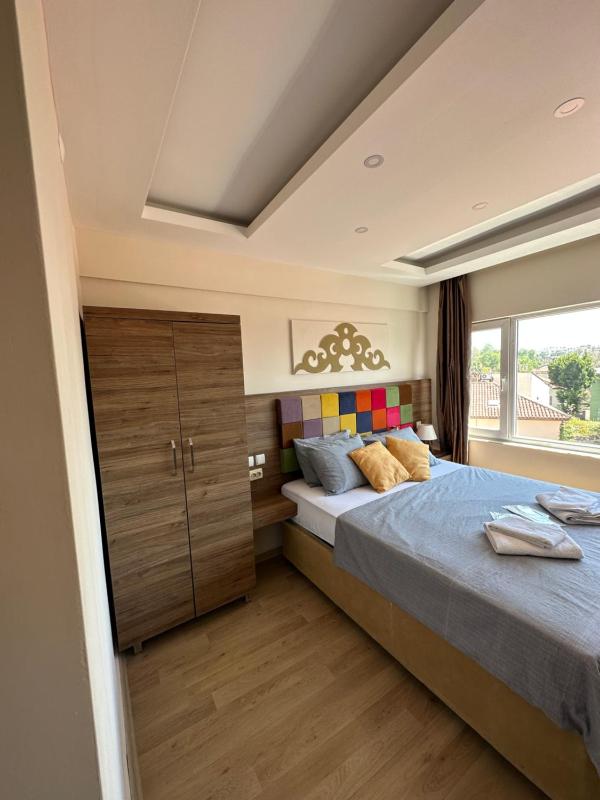 Standard Double Room image 4