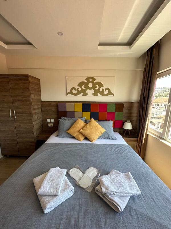 Standard Double Room image 3
