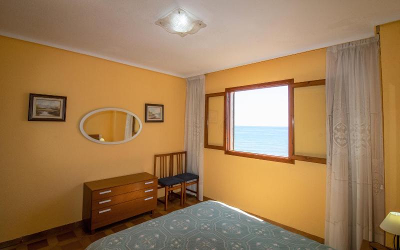 Apartamento con vistas frontales - Primera línea Playa Cargador - ALBERT VILLAS - image 10