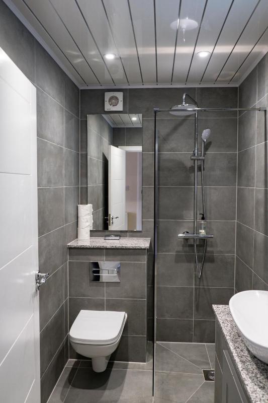 Twin Room image 3
