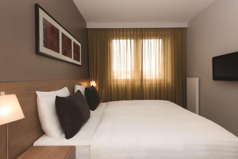 One-Bedroom Apartment image 3