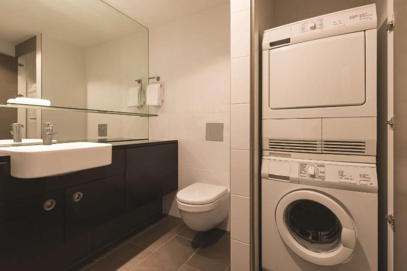 One-Bedroom Apartment image 2