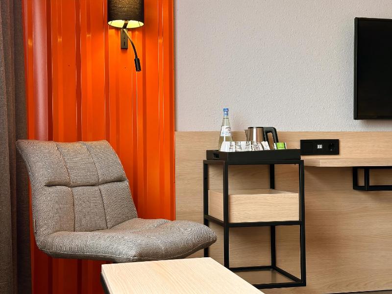 Superior Twin Room with Kitchenette image 3