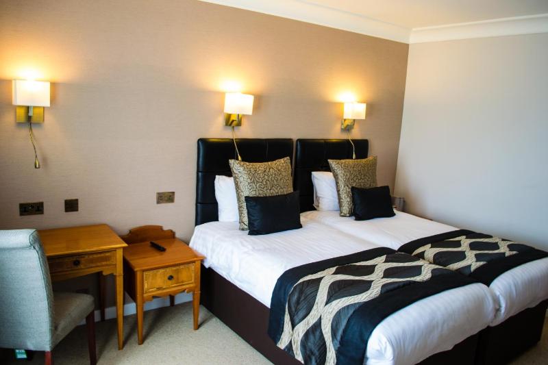 Classic Triple Room image 4