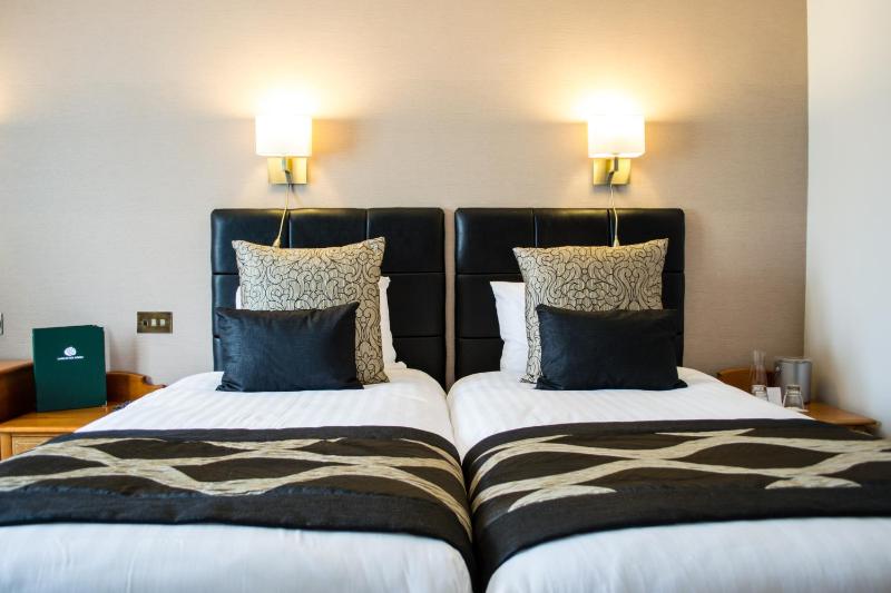 Classic Double or Twin Room image 1