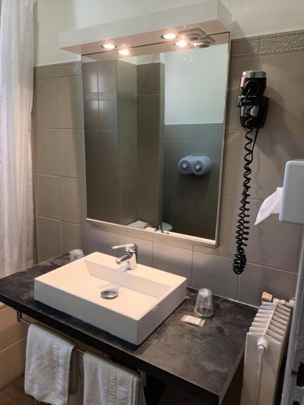 Superior Single Room image 3