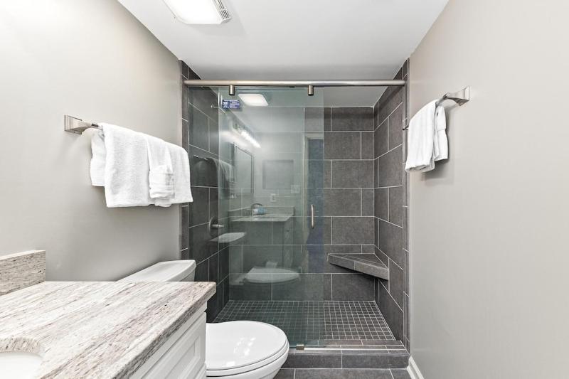 Edgewater West Unit 85 - image 8