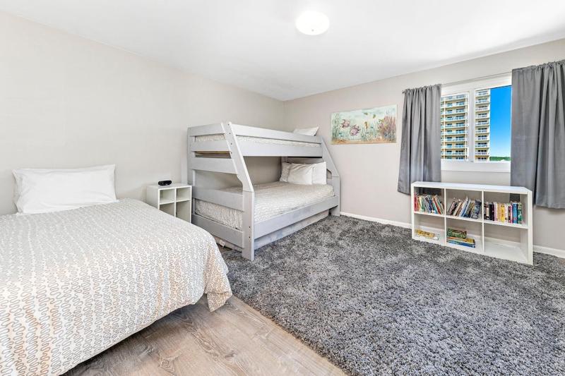 Edgewater West Unit 85 - image 19