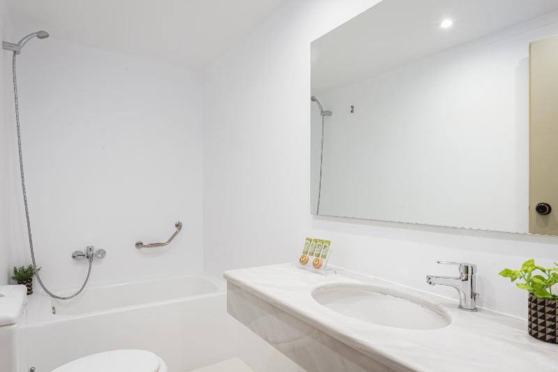 Single Room image 2