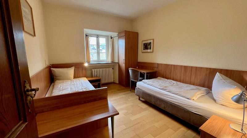 Double Room with Private Bathroom image 4