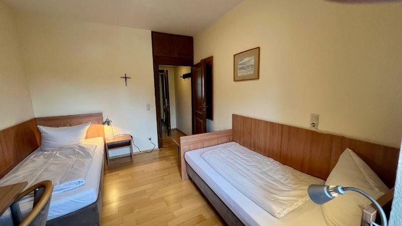 Double Room with Private Bathroom image 3