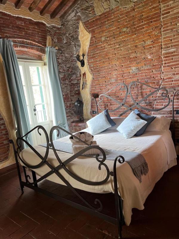 Double Room image 1