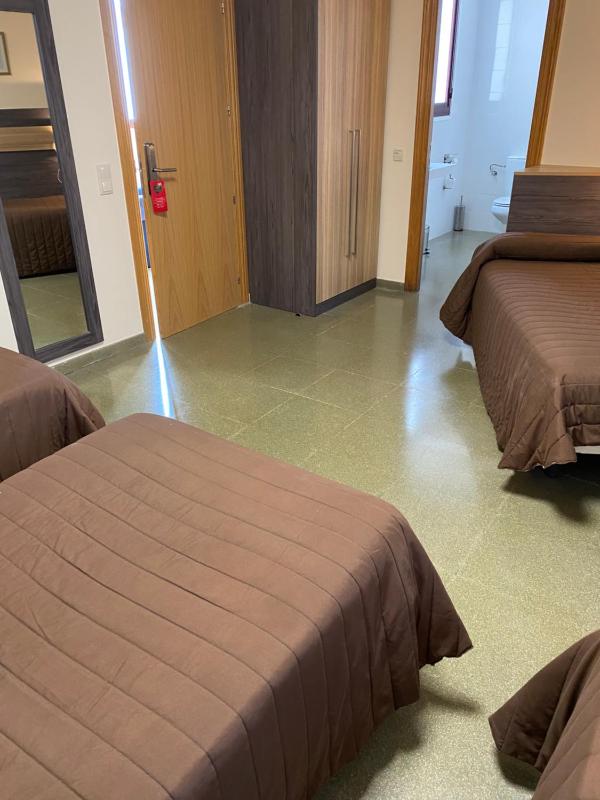 Classic Quadruple Room image 1