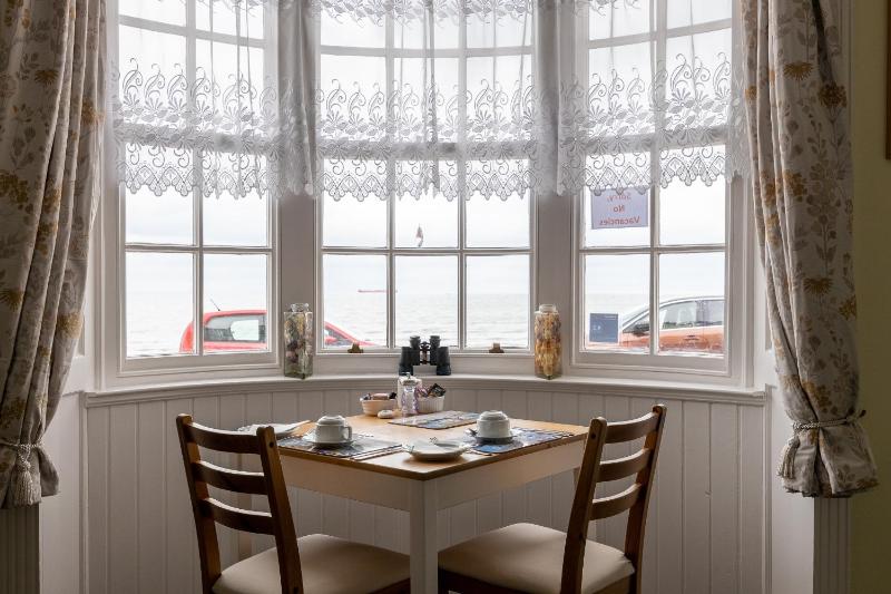 Seaspray Guest House - image 28