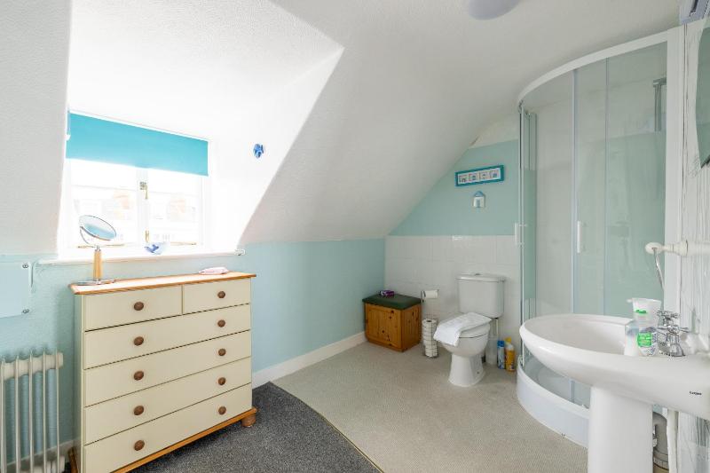 Seaspray Guest House - image 34