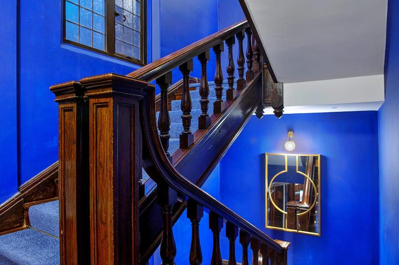 Finest Retreats - Castle House Nottingham - Luxurious Hot Tub Stay - image 11