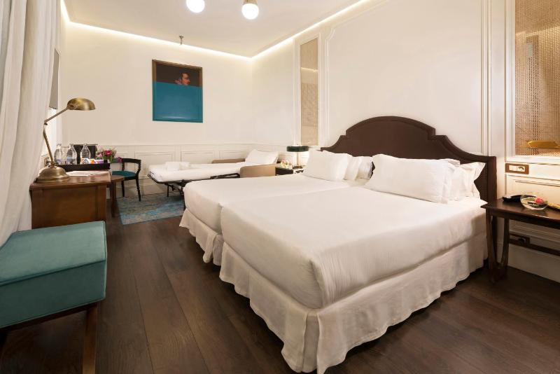 Classic Triple Room image 3