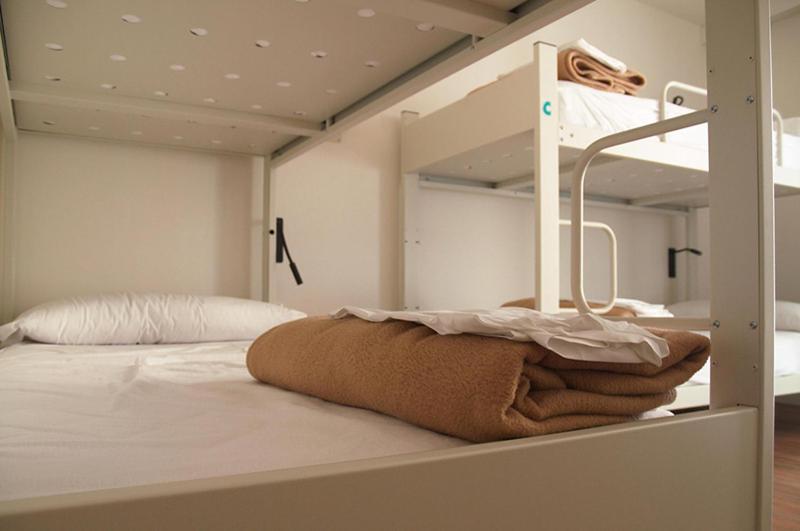 Private 6 Bed Room image 1