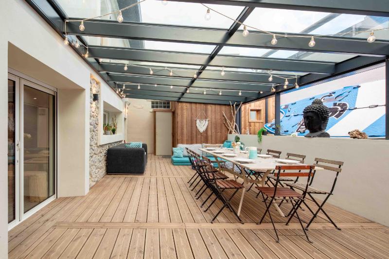 Ted Surf House - image 43