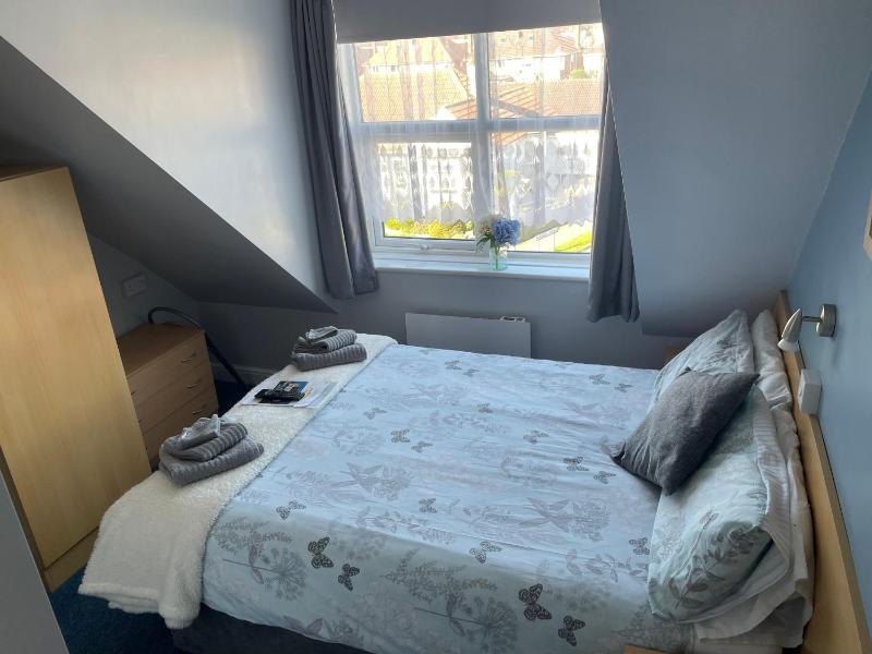Budget Double Room image 2