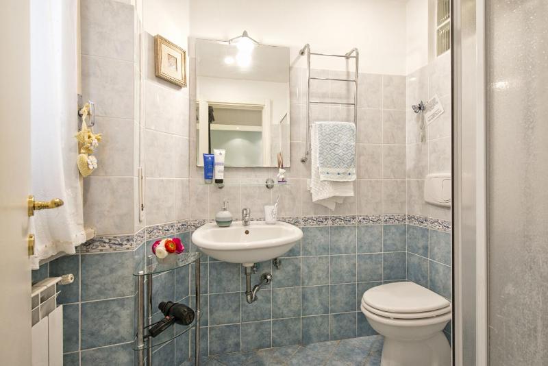 Double or Twin Room with Balcony image 3